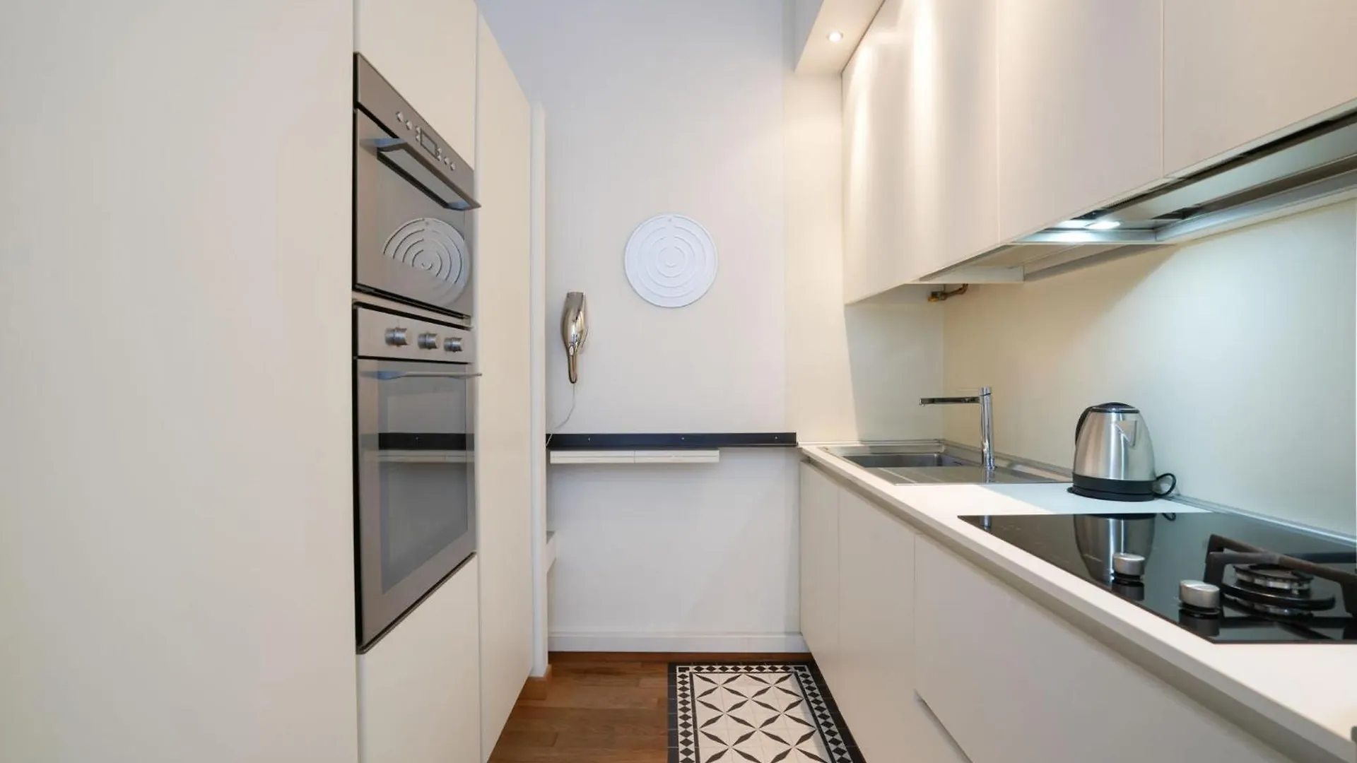 Garibaldi Center Apartment Милан